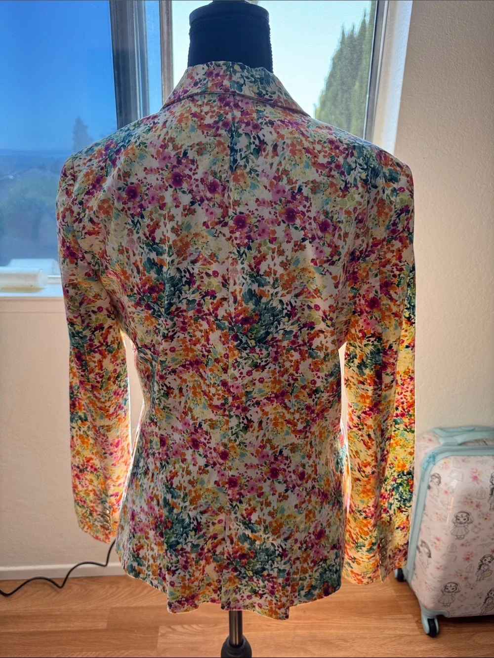Zara Multicolor Floral Blazer in Pink, Green & Yellow - Picture 3 of 12